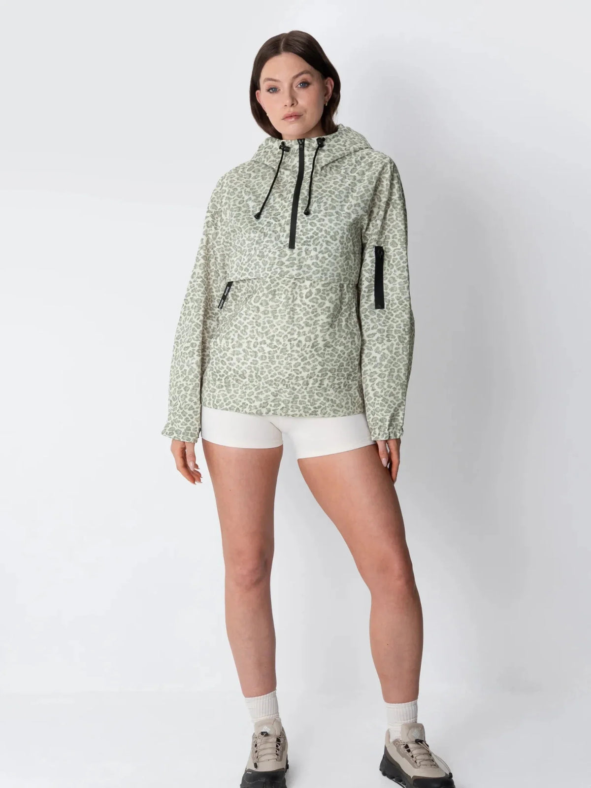 Coupe-vent à capuche oversize