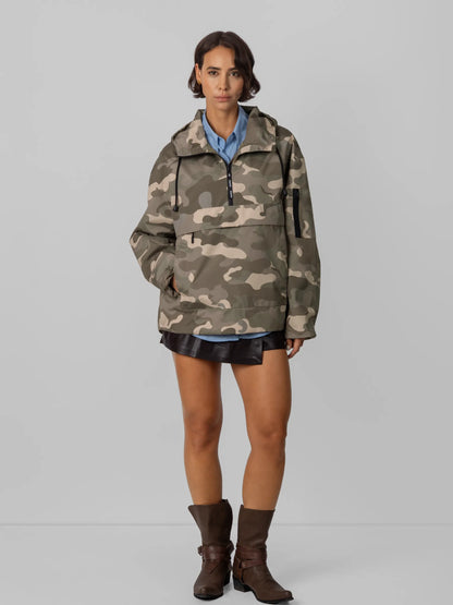Coupe-vent à capuche oversize